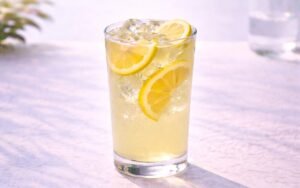 white tea lemonade with lemon slices and ice